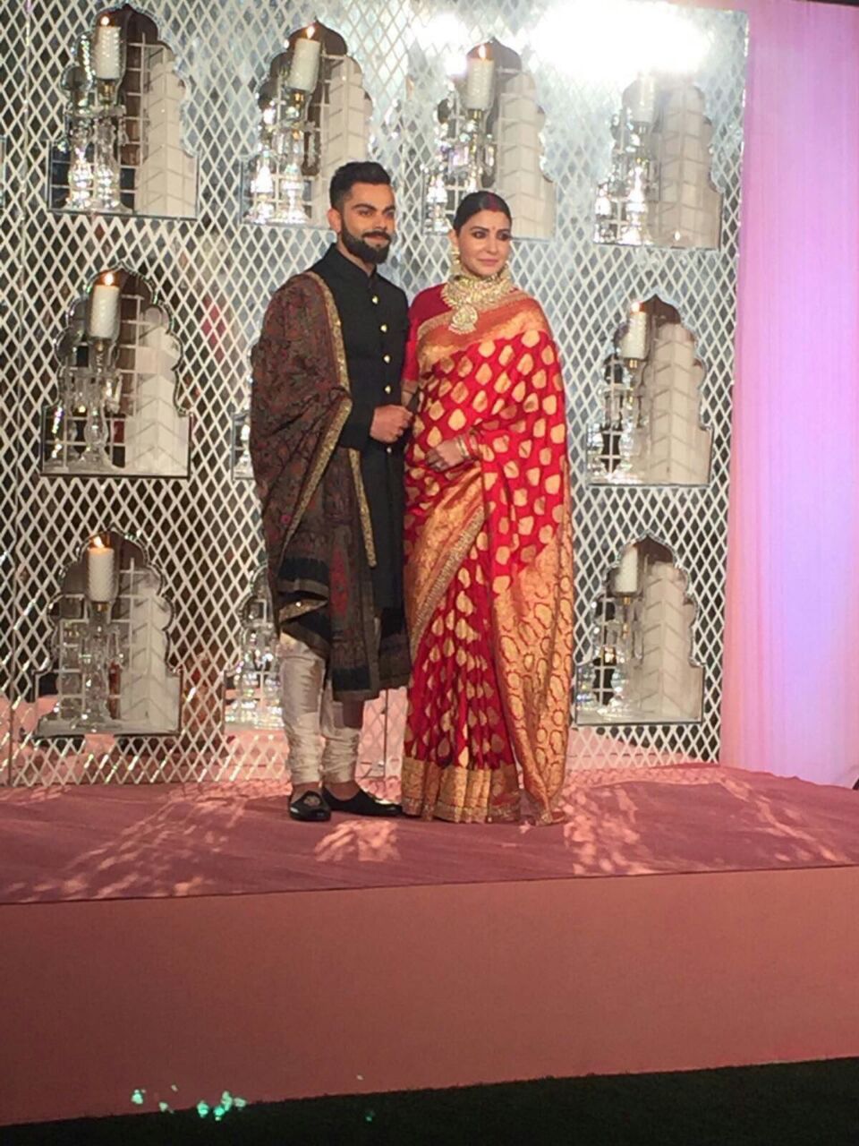 Virat-Anushka arrive at Taj Mansingh for reception