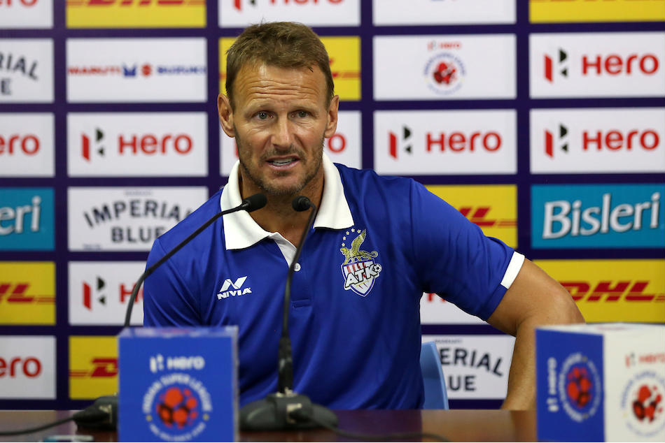ATK coach Teddy Sheringham (Image courtesy: ISL Media)