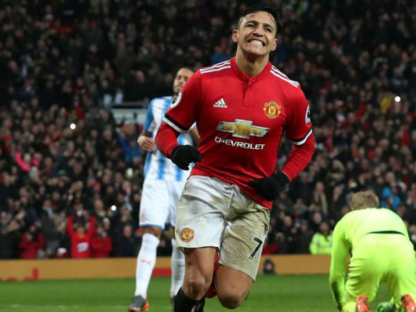 2. Alexis Sanchez from Arsenal to Manchester United
