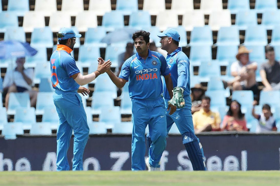 Shardul draws the first blood for India