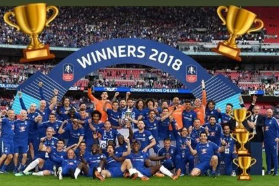 A story uploaded by Willian on Instagram blocking Antonio Contes face