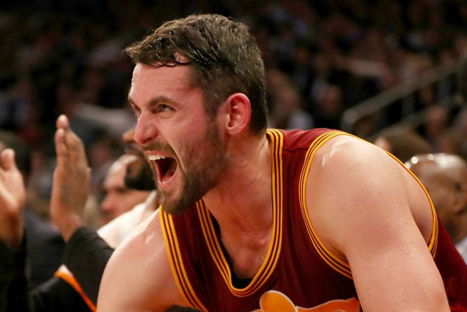 Kevin Love signs four-year extension with Cavs Kevin Love signs four-year extension with Cavs