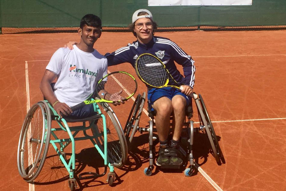Madhusudhan with Swedish player Eric Lof