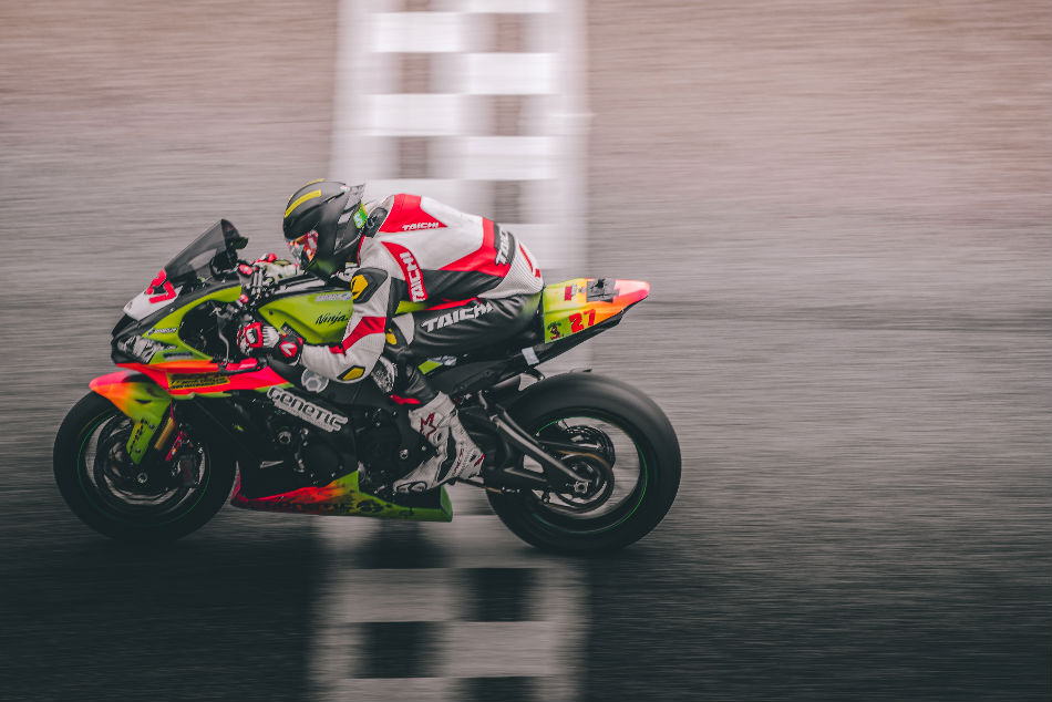 Sandesh onboard his Kawasaki ZX-10R at the Thailand Superbike Championship (Image: Sandesh Prasannakumar)