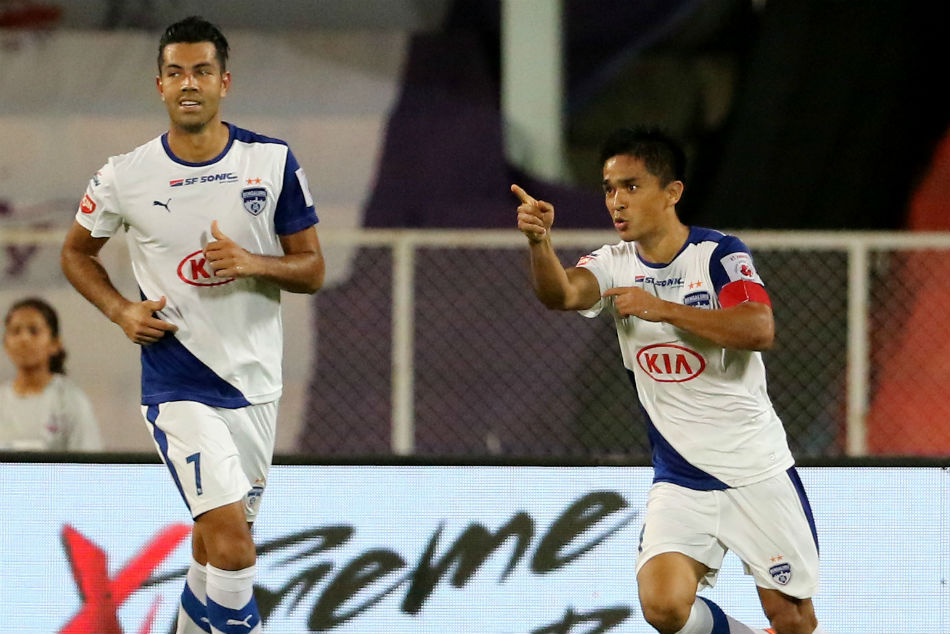 Miku complements Chhetri 