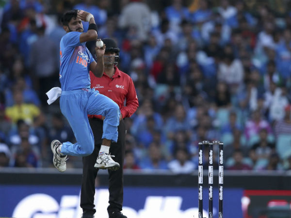 11. Khaleel Ahmed - 3/10