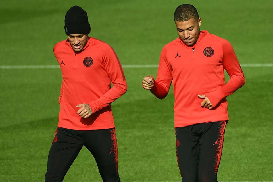 PSG duo Neymar and Kylian Mbappe in training ahead of clash with Liverpool PSG duo Neymar and Kylian Mbappe in training ahead of clash with Liverpool