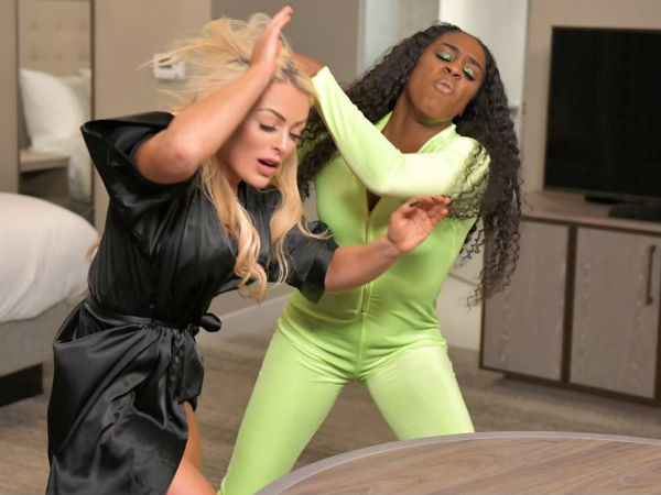 Naomi and Mandy Rose to square off 