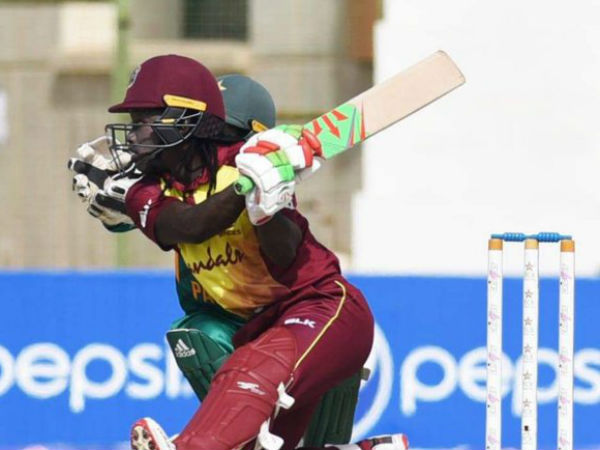 4. Devine, Dottin up