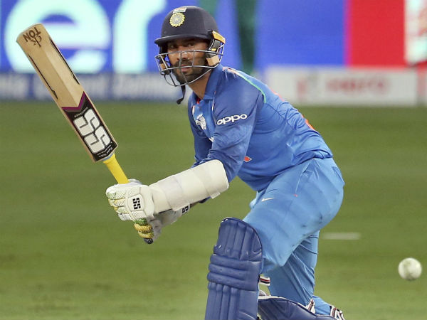 5. MS Dhoni/Dinesh Karthik