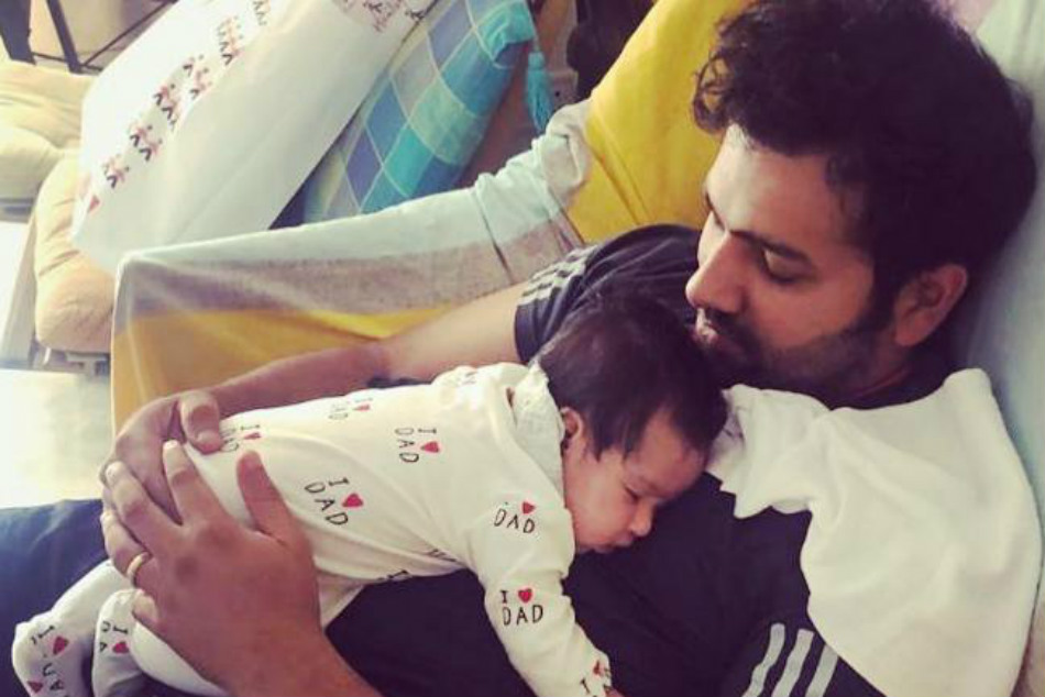 Rohit Sharma shares an adorable pic with daughter Samaira Rohit Sharma shares an adorable pic with daughter Samaira