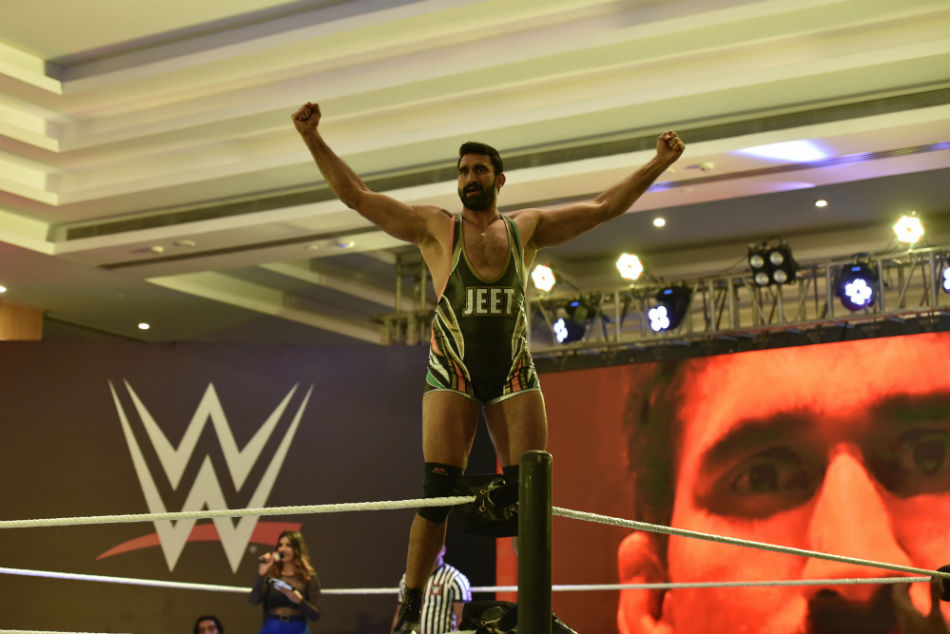 Jeet Rama enters the ring