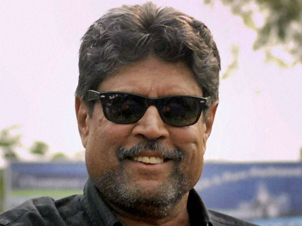 Kapil Dev (India), 35 off 26 vs Pakistan, 1992