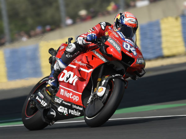 Dovizioso makes his move