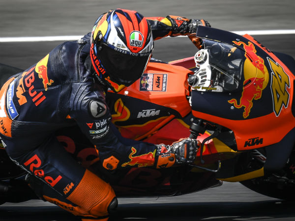 Espargaro shines