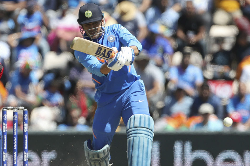 MS Dhoni's slow batting a major concern