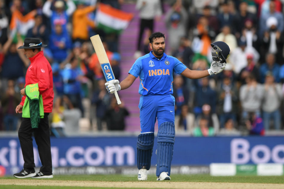 Rohit Sharma gives hilarious response when asked about his suggestions to struggling Pakistan side - Watch Rohit Sharma gives hilarious response when asked about his suggestions to struggling Pakistan side - Watch