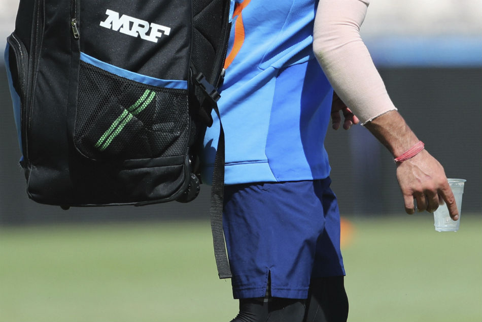 ICC World Cup 2019: Virat Kohli hurts his thumb during practice session