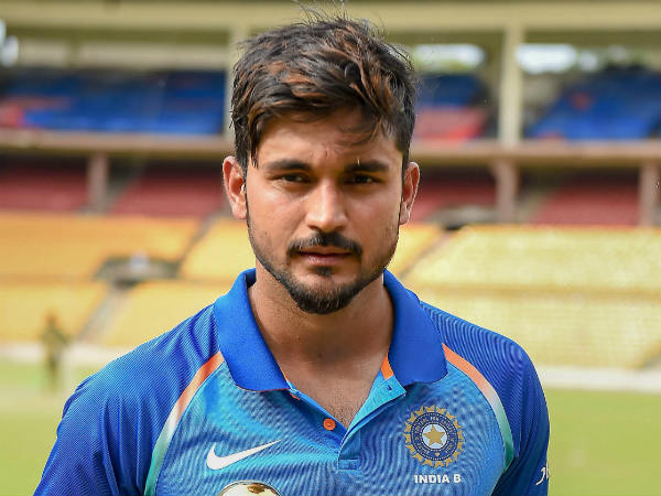 5. Manish Pandey -- 4/10