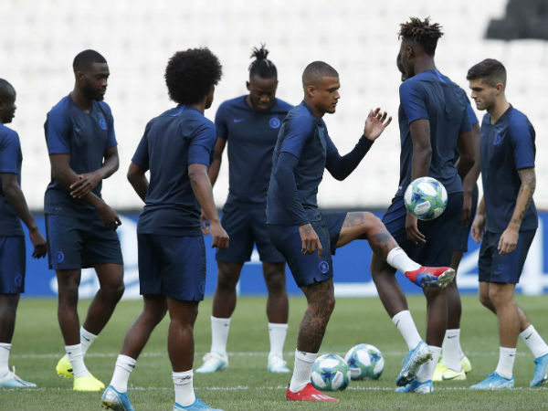 Valencia vs Chelsea: 11.25pm IST; Sony Ten2 /HD