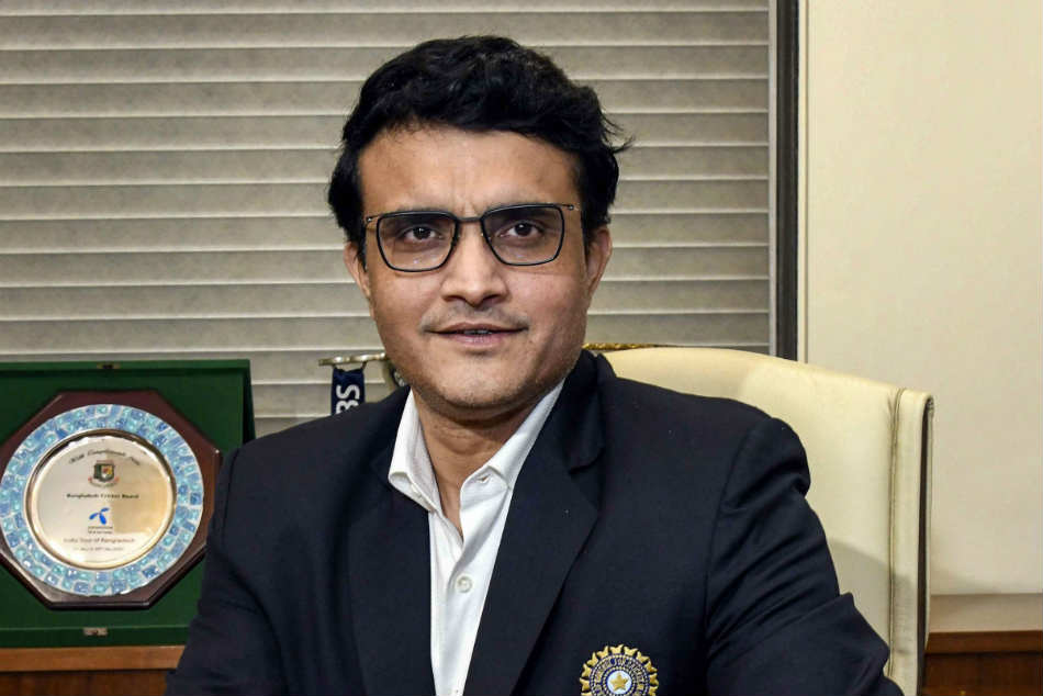 Sourav Ganguly wait on Dhonis future Sourav Ganguly wait on Dhonis future