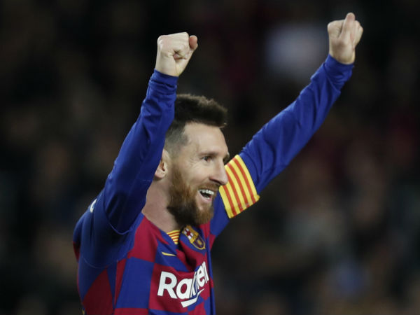 Messi hat-trick