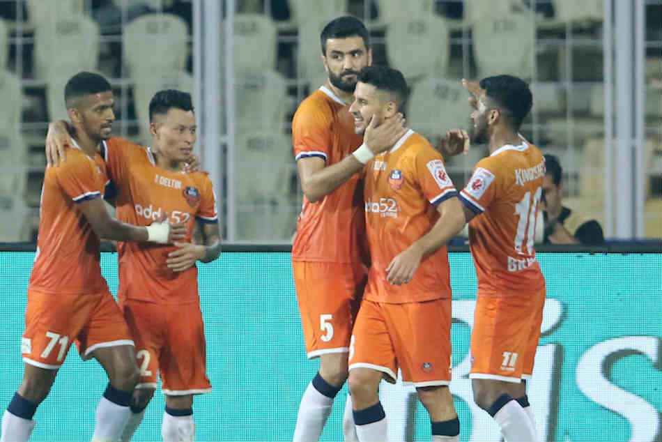 FC Goa beat Kerala Blasters 3-2 FC Goa beat Kerala Blasters 3-2