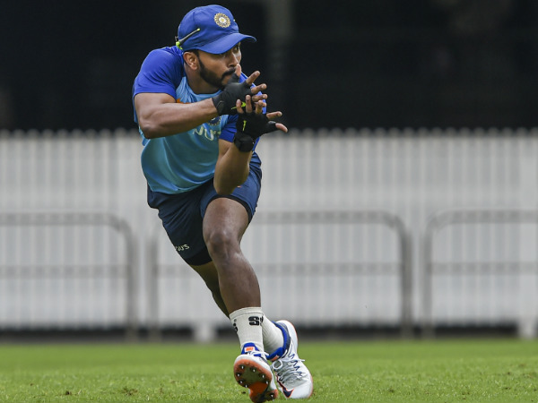 Shastri backs Kedar Jadhav