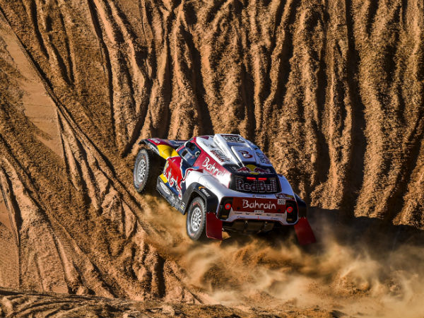 Peterhansel closes gap