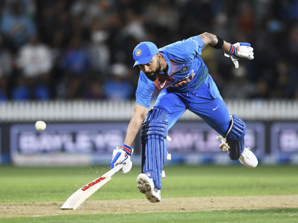 1. Kohli looks to overtake Dravid, Ganguly