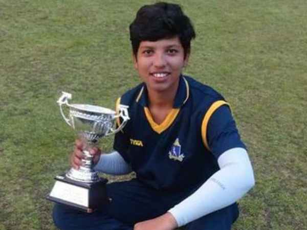 Richa Ghosh (Rs. 1 Lakh):