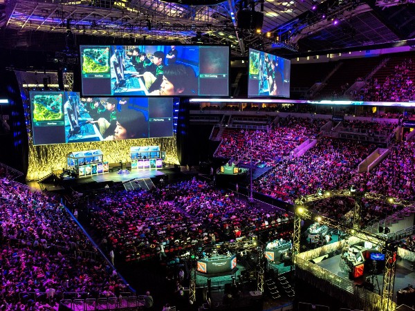 Top 5 Esports Games Awarding Prize Money: