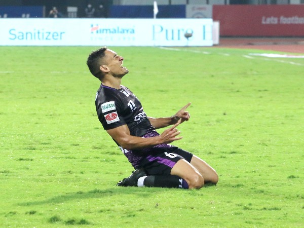 Alexander finds equaliser