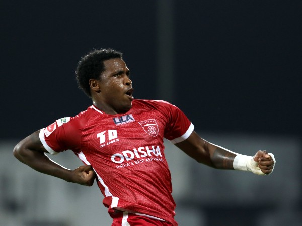 Mauricio takes the game away