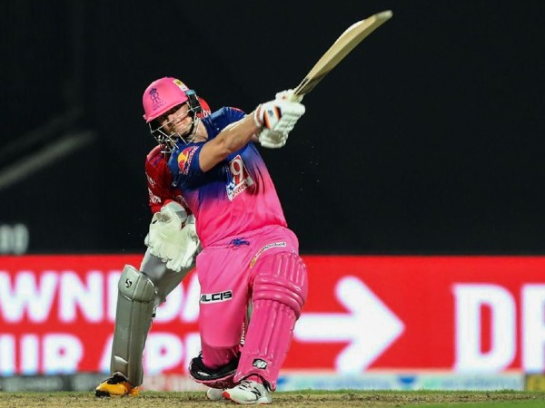 Shall RCB bid for Smith in IPL 2021 Auction?