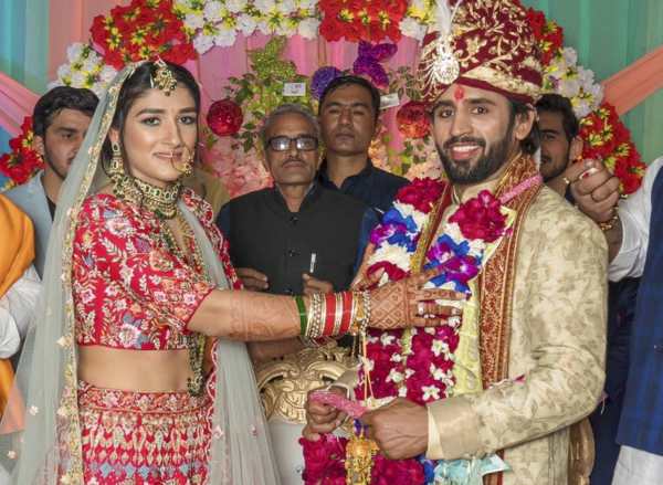 2. Family -- Bajrang's parents, wife etc