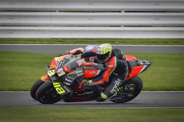 Espargaro shines