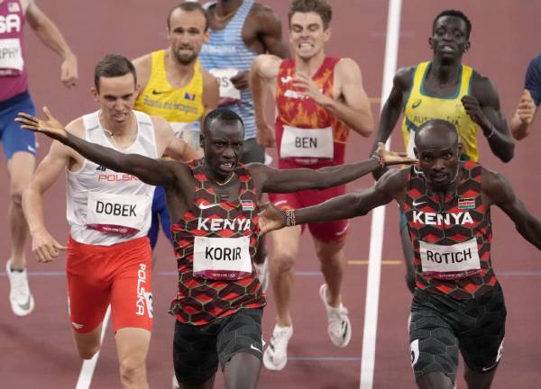 Korir leads Kenyan 1-2