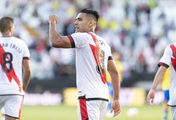 Three in three for Falcao