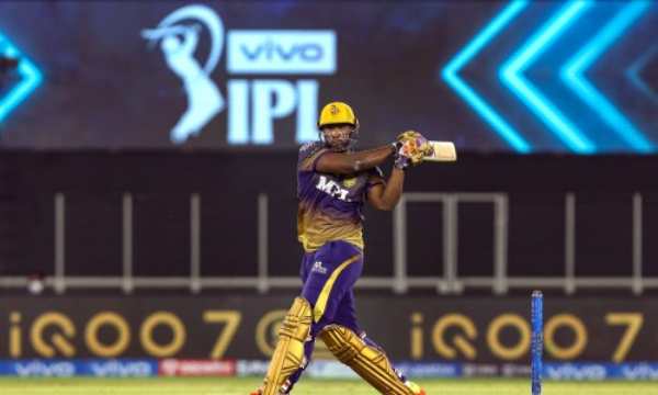 4. Approaching milestones in KKR vs MI match