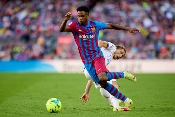 Fati's new Barca contract