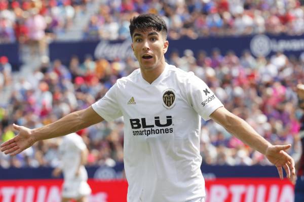 Soler makes his mark 