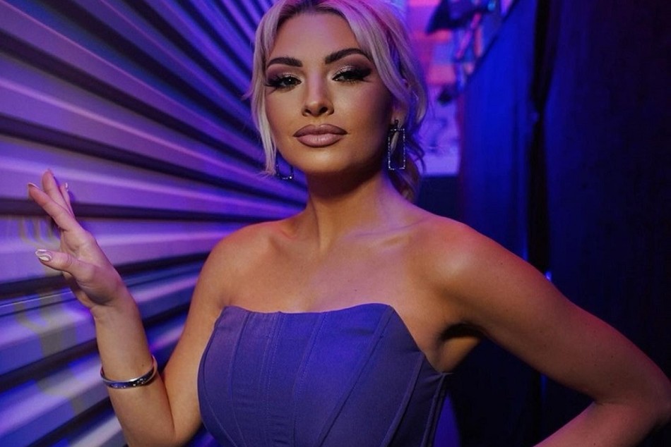 McKenzie Mitchell possibly becoming the new face of broadcasting team on Raw (image courtesy Instagram) McKenzie Mitchell possibly becoming the new face of broadcasting team on Raw (image courtesy Instagram)