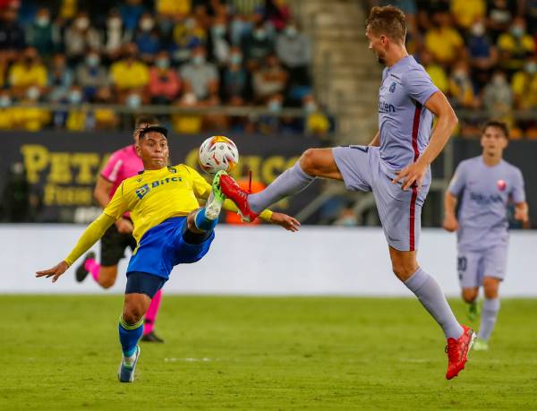 Five in and five out at Cadiz