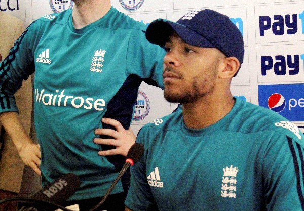 Tymal Mills (RCB) - INR 12.50 Crore in 2017