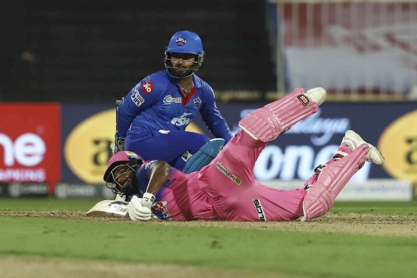 Sanju Samson vs Rishabh Pant Head to Head Record