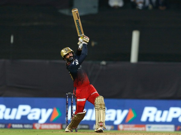 Dinesh Karthik’s confession leaves Virat Kohli in splits as RCB players take ‘never have I ever’ challenge