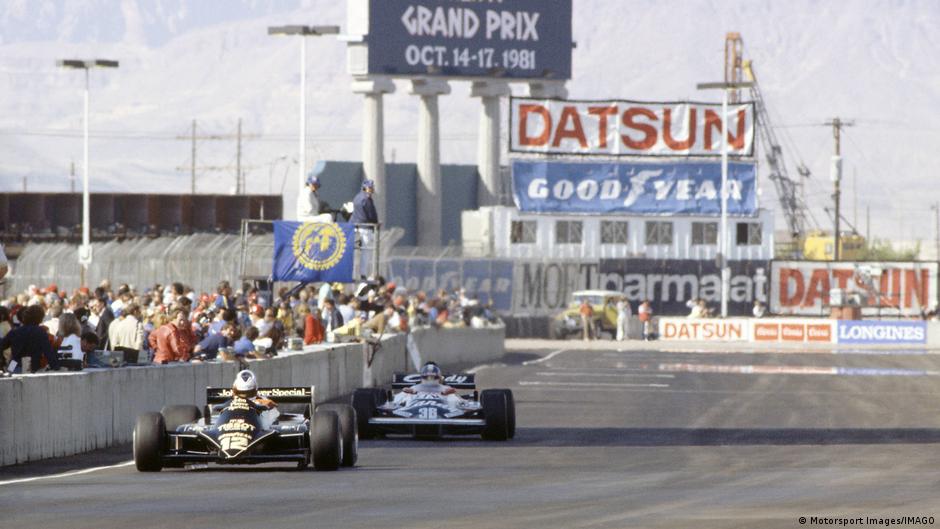 Nigel Mansell maneuvers past the pits in the 1981 Las Vegas Grand Prix on a track built in the parking lot of a major hotel