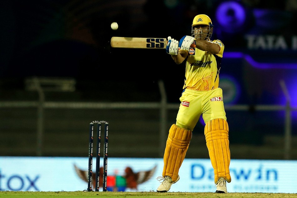 Dhoni hit 16 off last 4 balls to take CSK home