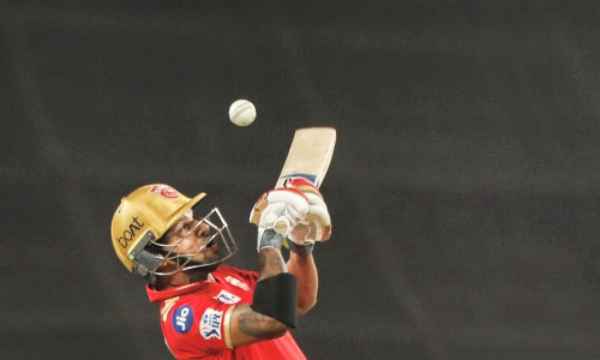 4 PBKS vs SRH approaching milestones